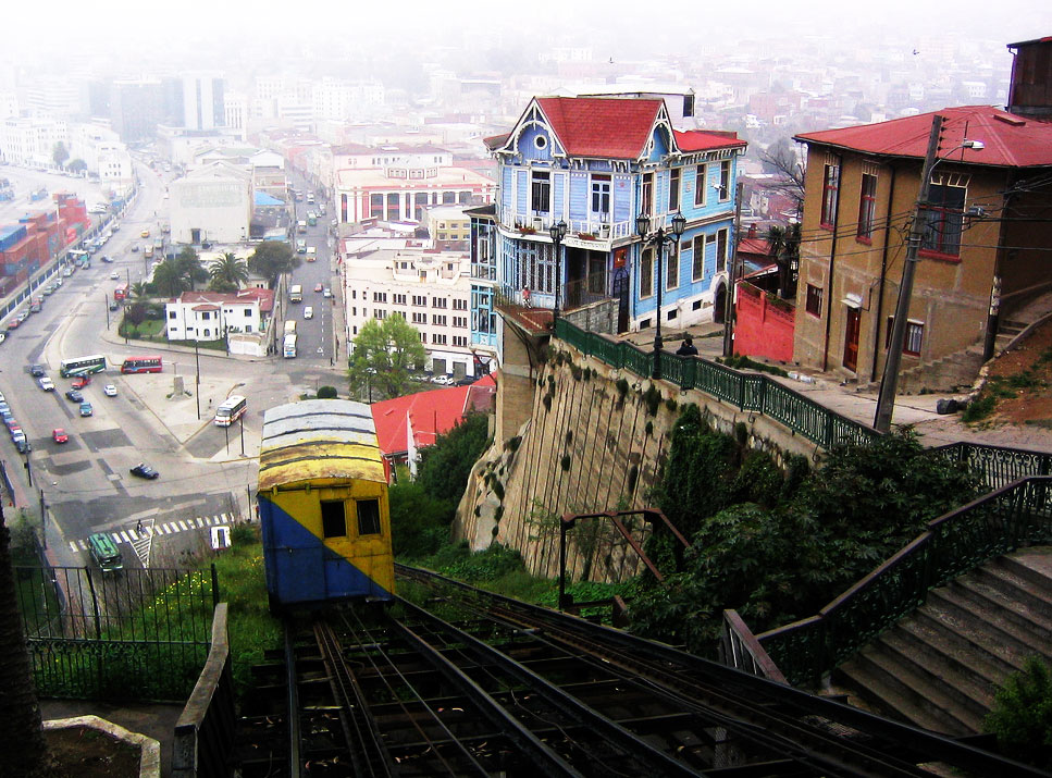 The Hills of Valparaíso, Chile | Moon Travel Guides