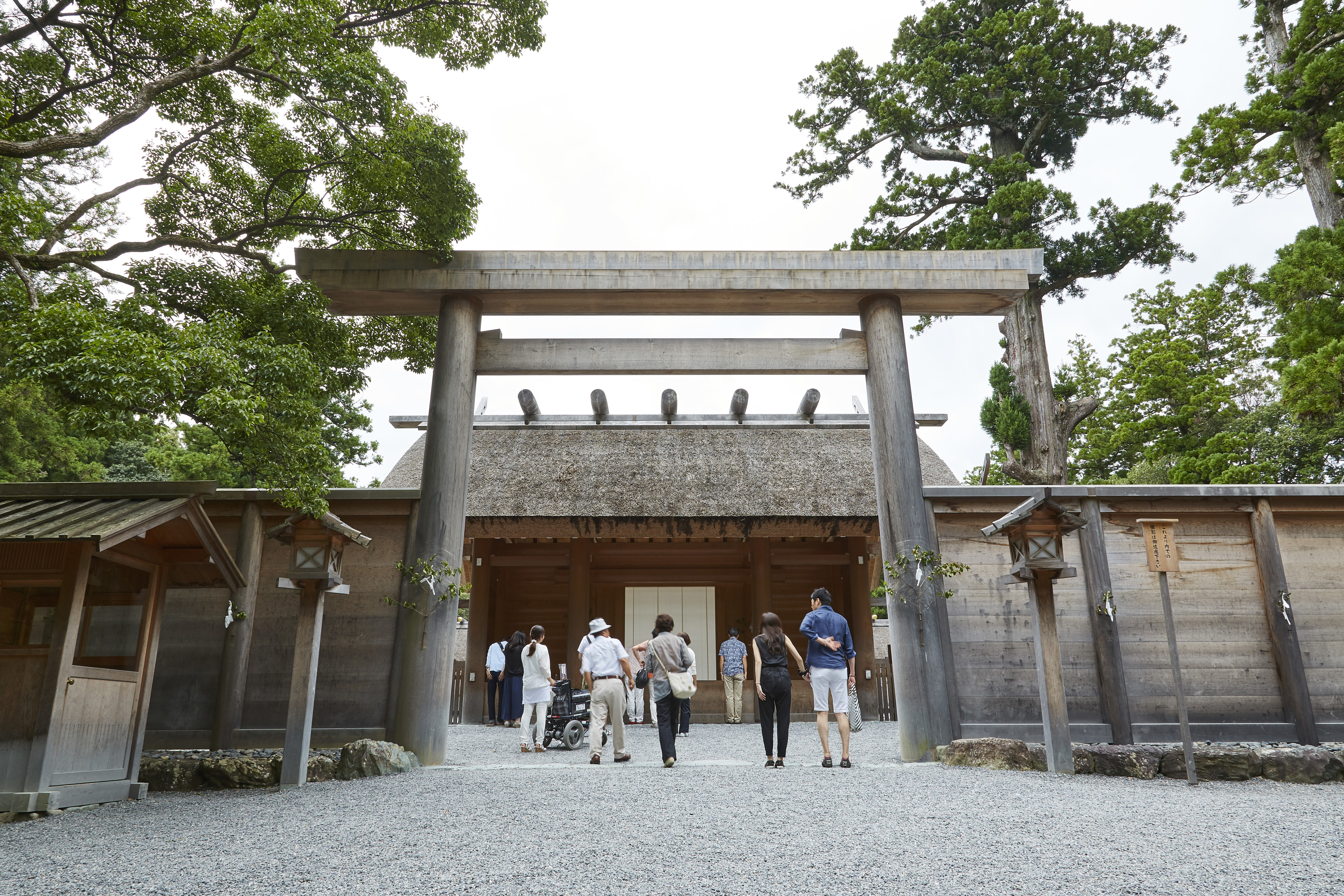 https://www.moon.com/wp-content/uploads/2020/02/07_Ise-Jingu_H.jpg